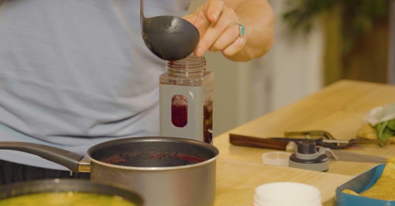 Напиток с вишней и корицей